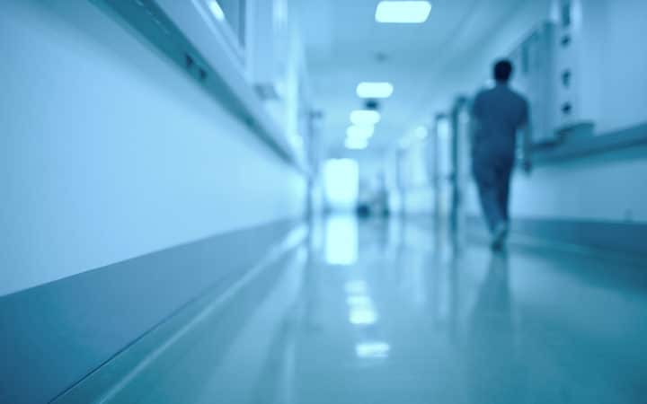Patients waiting too long for bowel cancer diagnosis